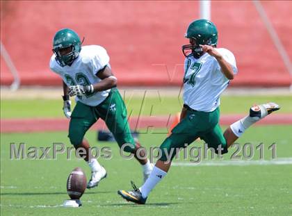 Thumbnail 2 in JV: Lincoln @ Point Loma photogallery.
