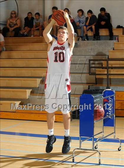 Thumbnail 2 in MaxPreps Holiday Classic 3-Point Contest photogallery.