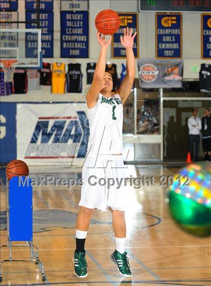 Thumbnail 3 in MaxPreps Holiday Classic 3-Point Contest photogallery.
