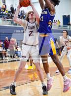 Photo from the gallery "Silsbee vs Washington (UIL 4A Reg III Final)"