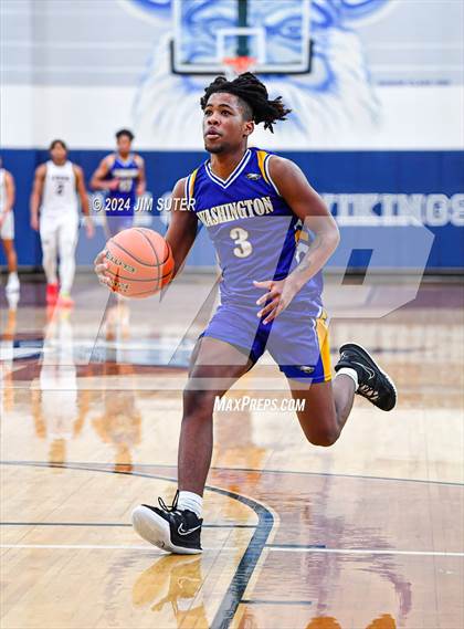 Thumbnail 1 in Silsbee vs Washington (UIL 4A Reg III Final) photogallery.