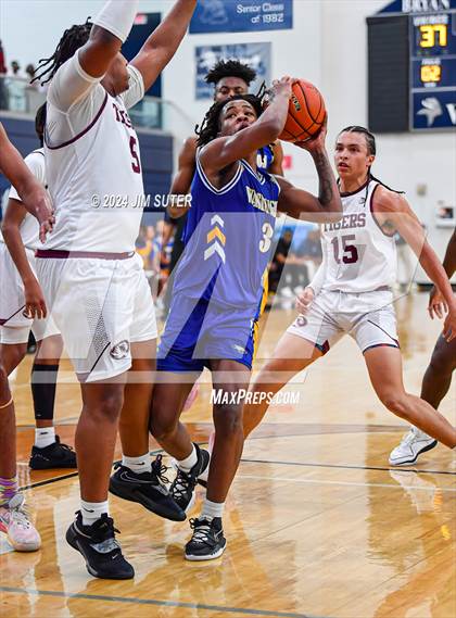 Thumbnail 3 in Silsbee vs Washington (UIL 4A Reg III Final) photogallery.