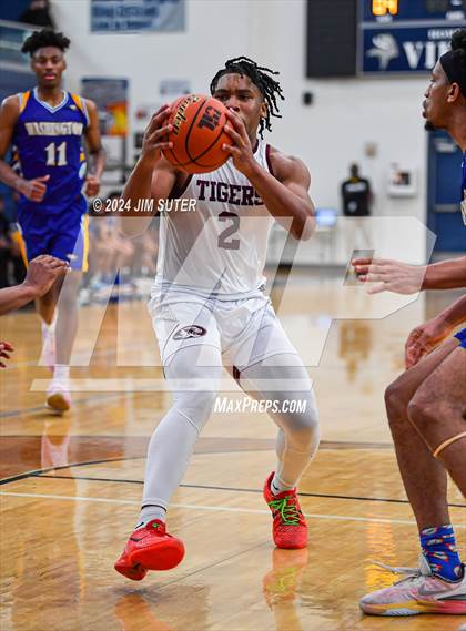 Thumbnail 2 in Silsbee vs Washington (UIL 4A Reg III Final) photogallery.