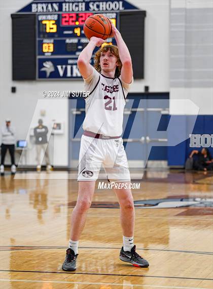 Thumbnail 1 in Silsbee vs Washington (UIL 4A Reg III Final) photogallery.