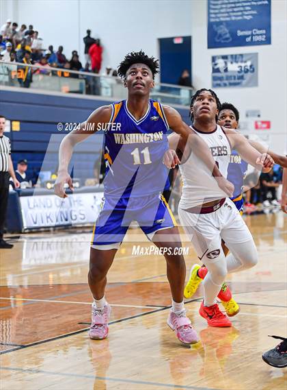 Thumbnail 2 in Silsbee vs Washington (UIL 4A Reg III Final) photogallery.
