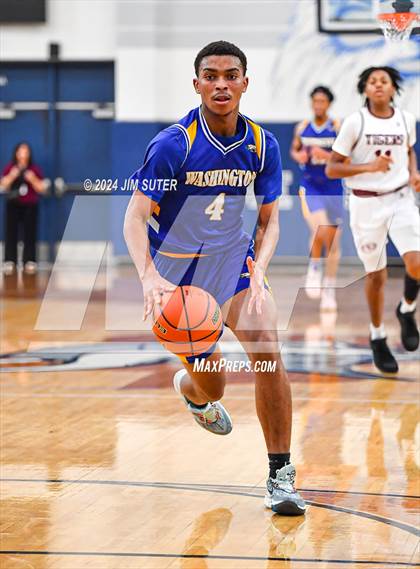 Thumbnail 1 in Silsbee vs Washington (UIL 4A Reg III Final) photogallery.