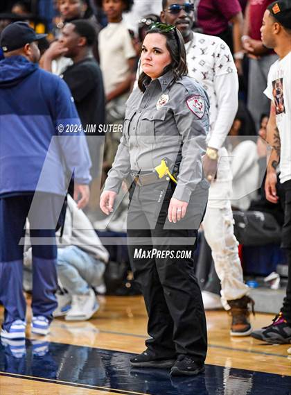 Thumbnail 2 in Silsbee vs Washington (UIL 4A Reg III Final) photogallery.