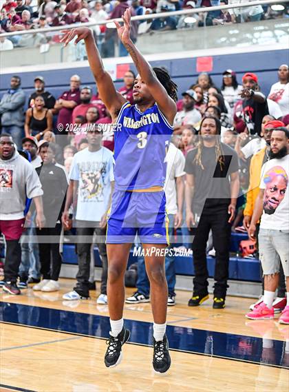 Thumbnail 3 in Silsbee vs Washington (UIL 4A Reg III Final) photogallery.