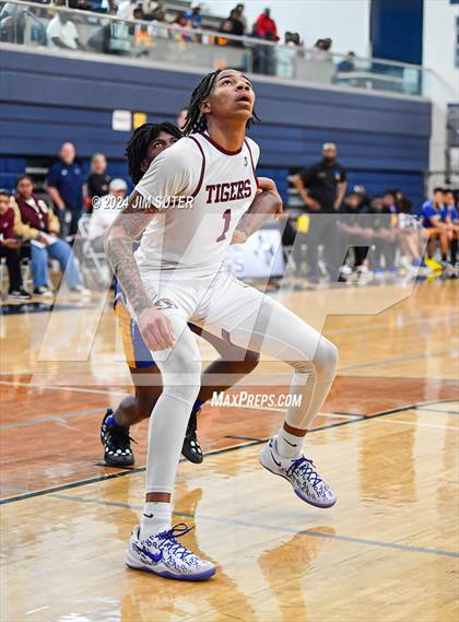 Thumbnail 1 in Silsbee vs Washington (UIL 4A Reg III Final) photogallery.