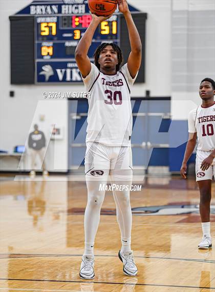 Thumbnail 2 in Silsbee vs Washington (UIL 4A Reg III Final) photogallery.