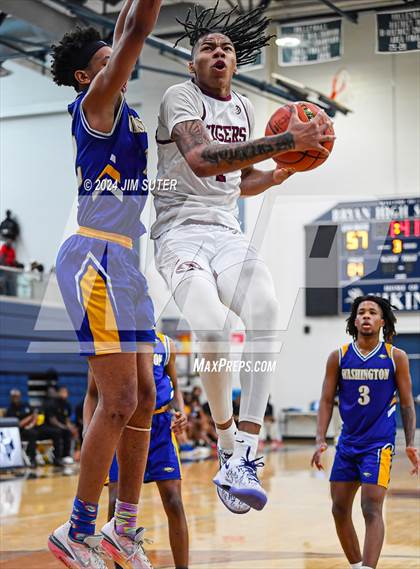 Thumbnail 3 in Silsbee vs Washington (UIL 4A Reg III Final) photogallery.