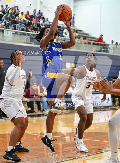 Thumbnail 1 in Silsbee vs Washington (UIL 4A Reg III Final) photogallery.
