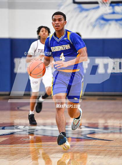Thumbnail 2 in Silsbee vs Washington (UIL 4A Reg III Final) photogallery.