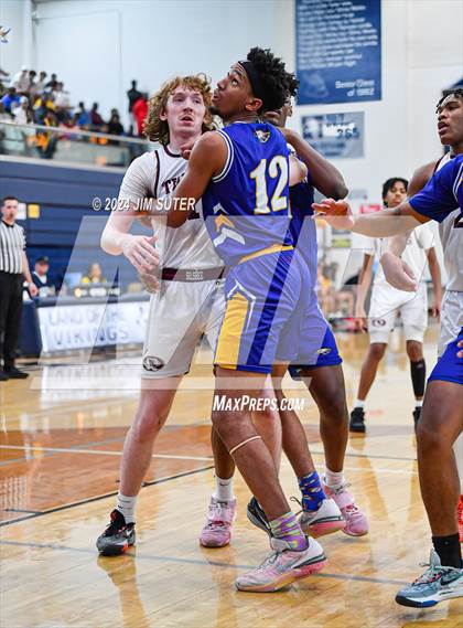 Thumbnail 1 in Silsbee vs Washington (UIL 4A Reg III Final) photogallery.