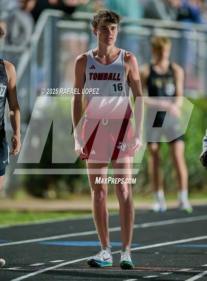 Thumbnail 1 in Dog Pound Invitational (1600 Meter) photogallery.