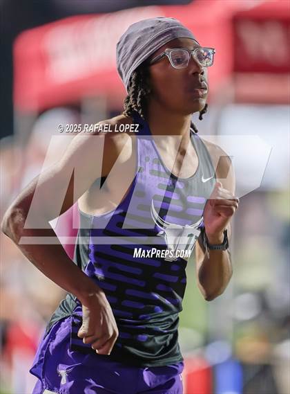 Thumbnail 2 in Dog Pound Invitational (1600 Meter) photogallery.
