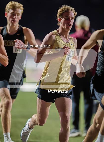 Thumbnail 1 in Dog Pound Invitational (1600 Meter) photogallery.