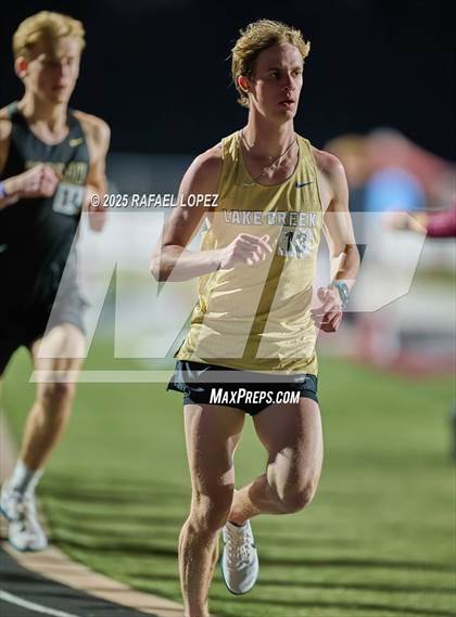 Thumbnail 1 in Dog Pound Invitational (1600 Meter) photogallery.