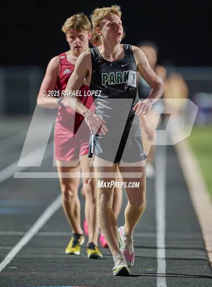 Thumbnail 2 in Dog Pound Invitational (1600 Meter) photogallery.
