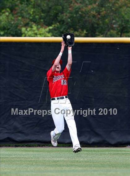 Thumbnail 3 in McQuaid Jesuit vs. Guilderland (NYSPHSAA Class AA Semifinal) photogallery.