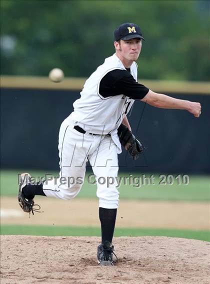 Thumbnail 1 in McQuaid Jesuit vs. Guilderland (NYSPHSAA Class AA Semifinal) photogallery.