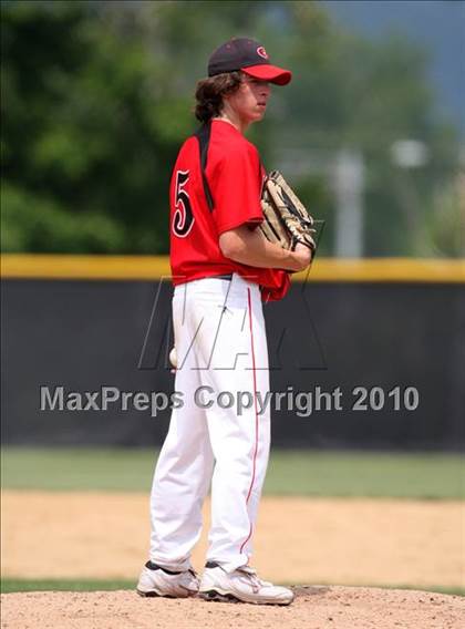 Thumbnail 1 in McQuaid Jesuit vs. Guilderland (NYSPHSAA Class AA Semifinal) photogallery.