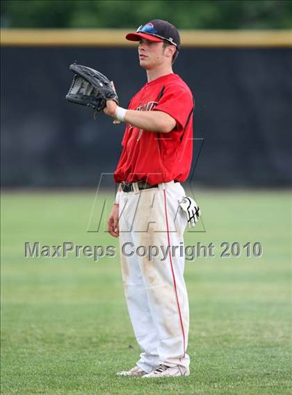 Thumbnail 2 in McQuaid Jesuit vs. Guilderland (NYSPHSAA Class AA Semifinal) photogallery.