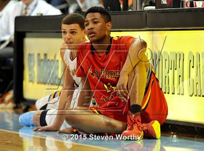 Thumbnail 1 in Winston-Salem Prep vs East Carteret (NCHSAA 1A Final) photogallery.