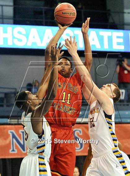 Thumbnail 1 in Winston-Salem Prep vs East Carteret (NCHSAA 1A Final) photogallery.