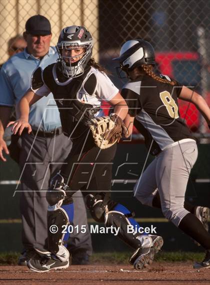 Thumbnail 2 in Sierra @ Enochs photogallery.
