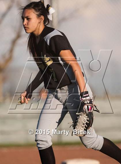 Thumbnail 3 in Sierra @ Enochs photogallery.