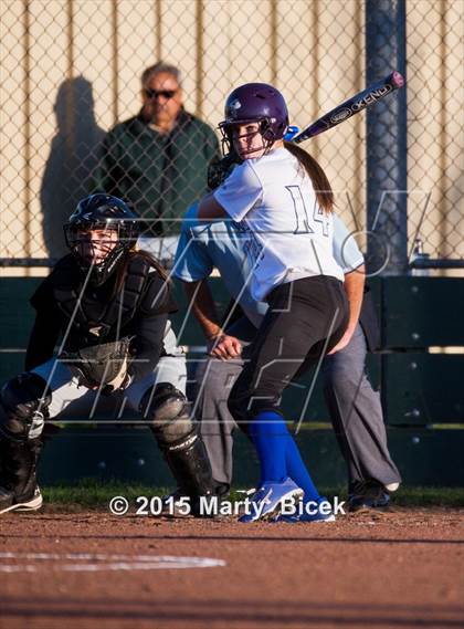 Thumbnail 2 in Sierra @ Enochs photogallery.