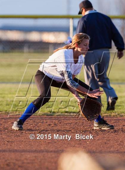 Thumbnail 3 in Sierra @ Enochs photogallery.