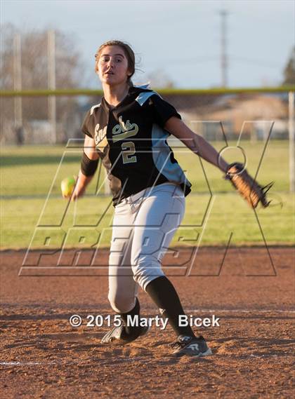 Thumbnail 3 in Sierra @ Enochs photogallery.