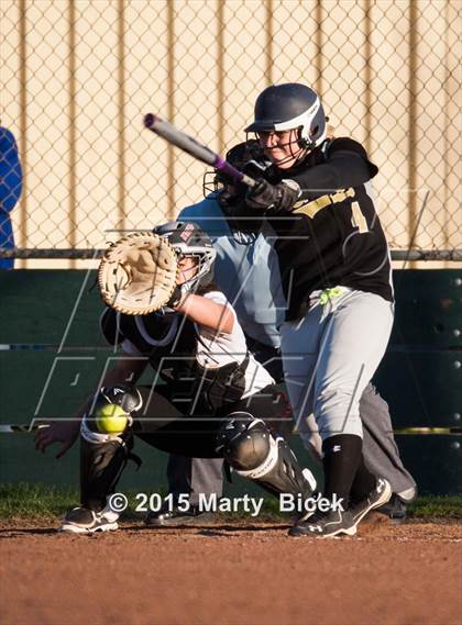 Thumbnail 1 in Sierra @ Enochs photogallery.