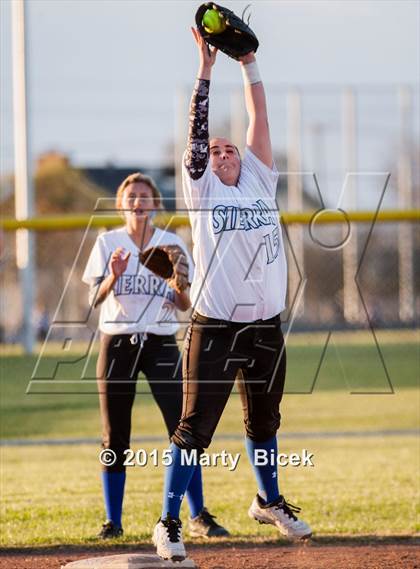 Thumbnail 2 in Sierra @ Enochs photogallery.