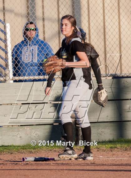 Thumbnail 3 in Sierra @ Enochs photogallery.