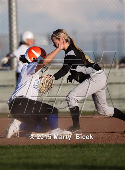 Thumbnail 3 in Sierra @ Enochs photogallery.