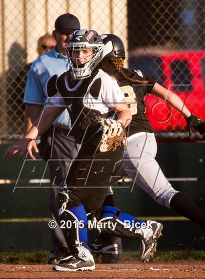 Thumbnail 3 in Sierra @ Enochs photogallery.