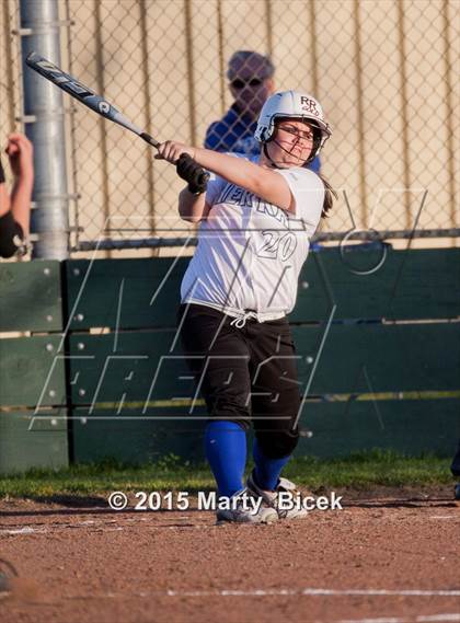 Thumbnail 1 in Sierra @ Enochs photogallery.
