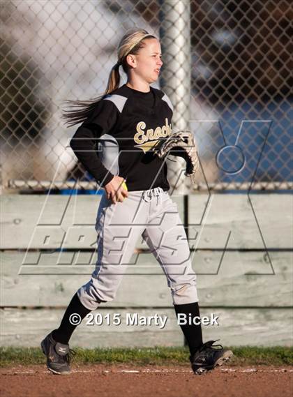 Thumbnail 2 in Sierra @ Enochs photogallery.