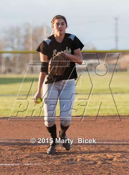 Thumbnail 1 in Sierra @ Enochs photogallery.