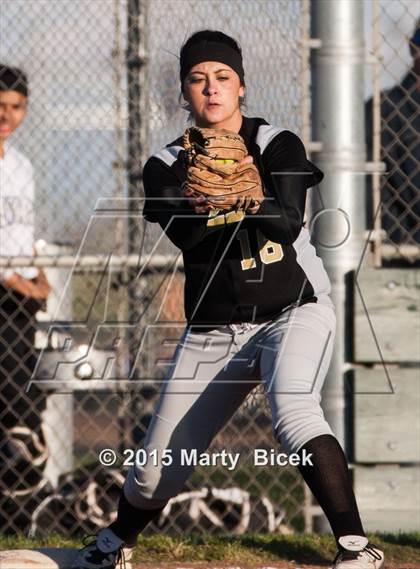 Thumbnail 2 in Sierra @ Enochs photogallery.