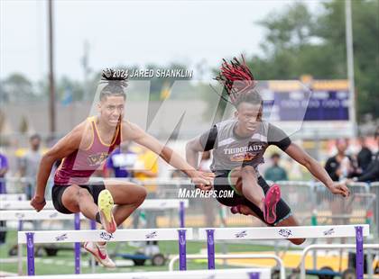 Thumbnail 1 in LHSAA District 7-5A(District Track Meet) photogallery.