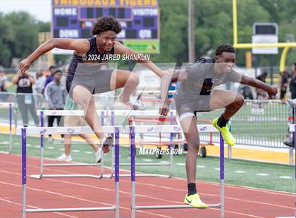 Thumbnail 2 in LHSAA District 7-5A(District Track Meet) photogallery.
