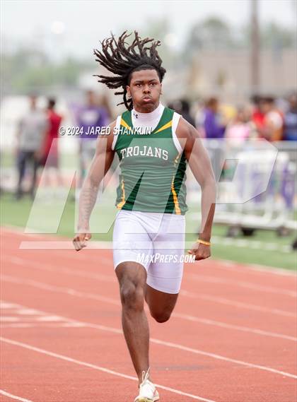 Thumbnail 2 in LHSAA District 7-5A(District Track Meet) photogallery.