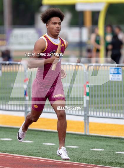 Thumbnail 1 in LHSAA District 7-5A(District Track Meet) photogallery.