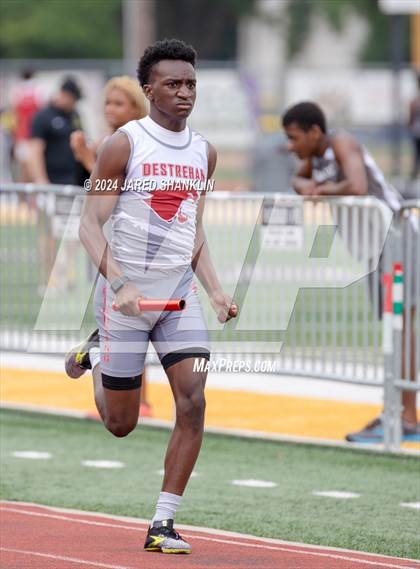 Thumbnail 1 in LHSAA District 7-5A(District Track Meet) photogallery.