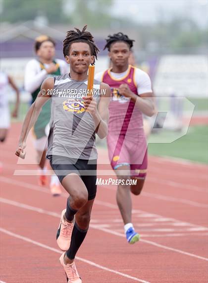 Thumbnail 3 in LHSAA District 7-5A(District Track Meet) photogallery.