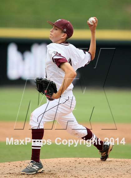 Thumbnail 1 in Douglass vs. Flatonia (UIL 1A Final) photogallery.